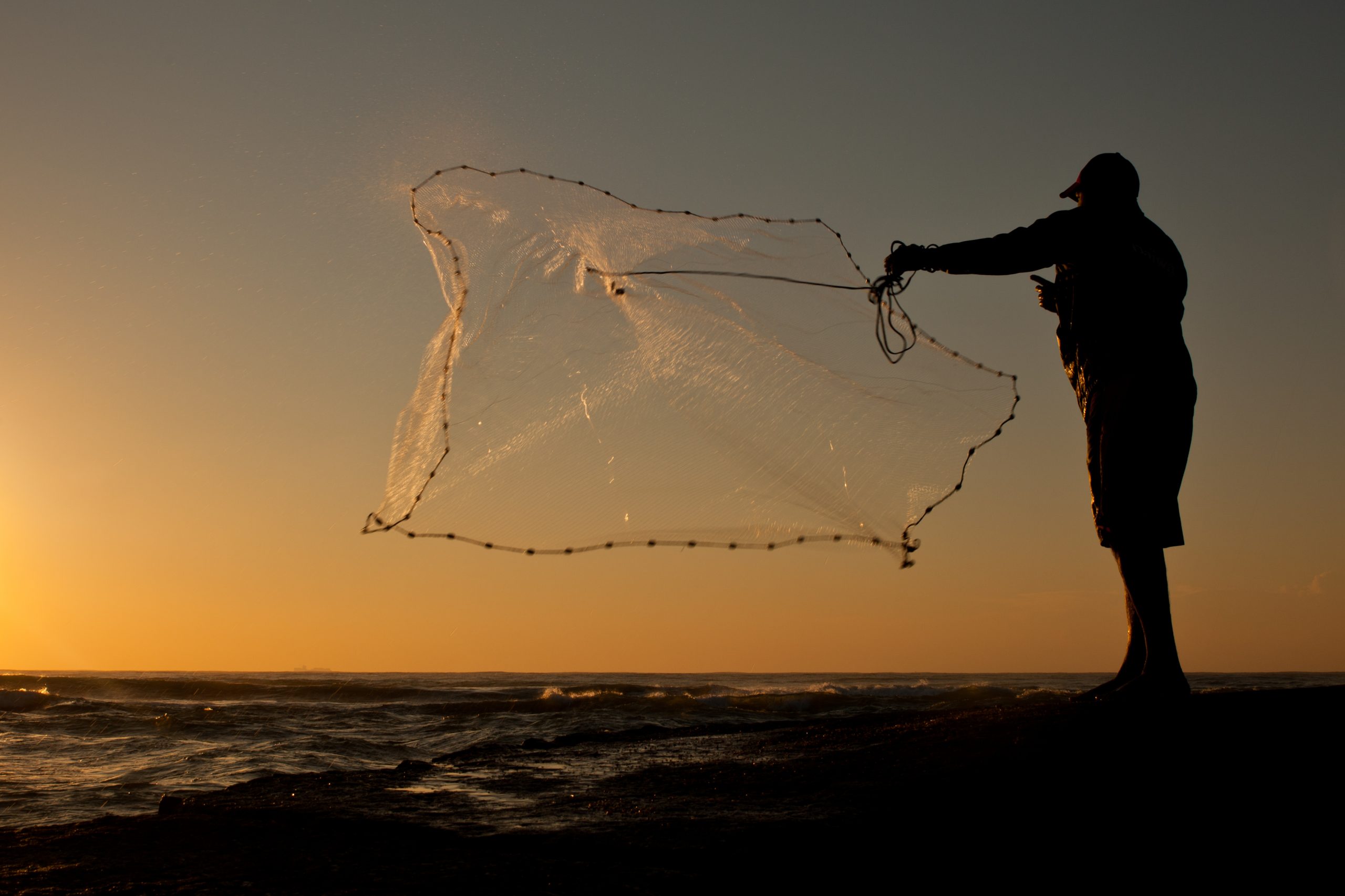 Easy Way to Throw a Cast Net! Throwing The Easy Way! 